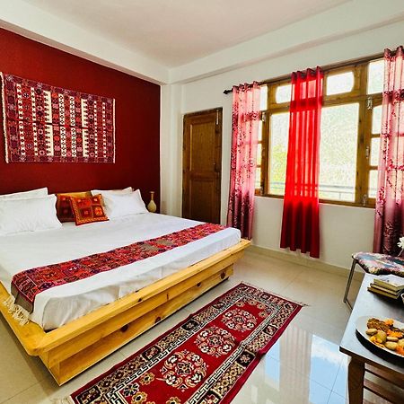 Pine View Retreat Homestay Kalpa Zewnętrze zdjęcie